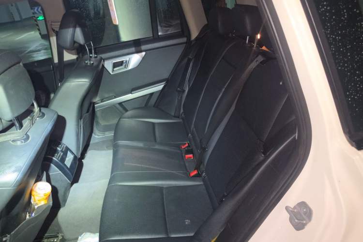 Used Mercedes-Benz GLK-Class 2011 GLK 300 4MATIC Dynamic Model Left Rear Seat