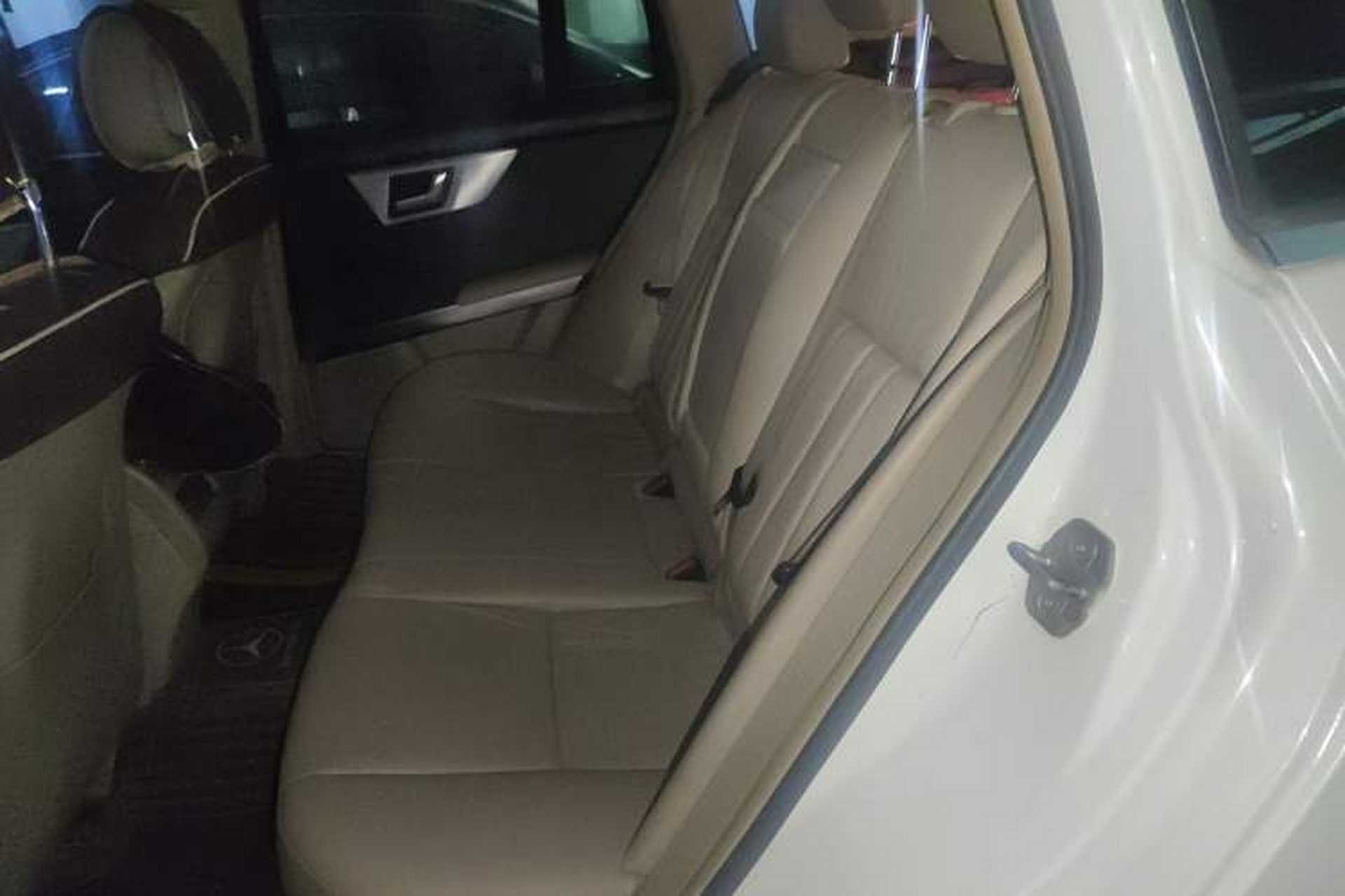 Used Mercedes-Benz GLK-Class 2011 GLK 300 4MATIC Fashion Model Left Rear Seat