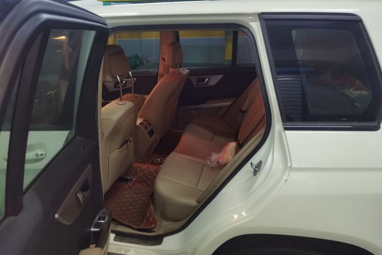 Used Mercedes-Benz GLK-Class 2011 GLK 300 4MATIC Dynamic Model Left Rear Seat