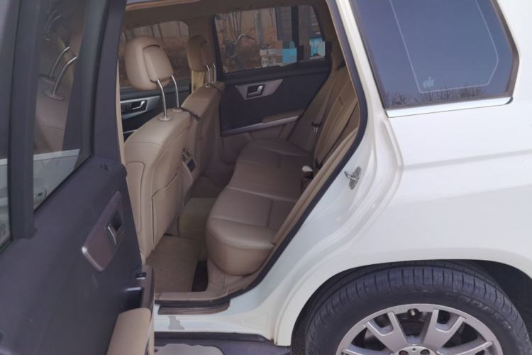 Used Mercedes-Benz GLK-Class 2011 GLK 300 4MATIC Fashion Model Left Rear Seat