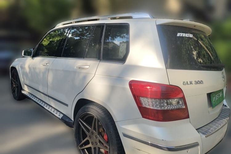 Used Mercedes-Benz GLK-Class 2011 GLK 300 4MATIC Luxury Model Rear Left 45 Deg