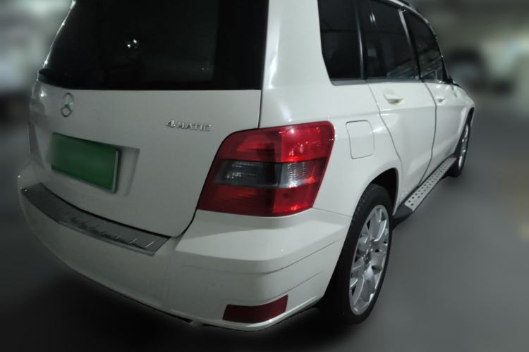 Used Mercedes-Benz GLK-Class 2011 GLK 300 4MATIC Luxury Model Rear Right 45 Deg