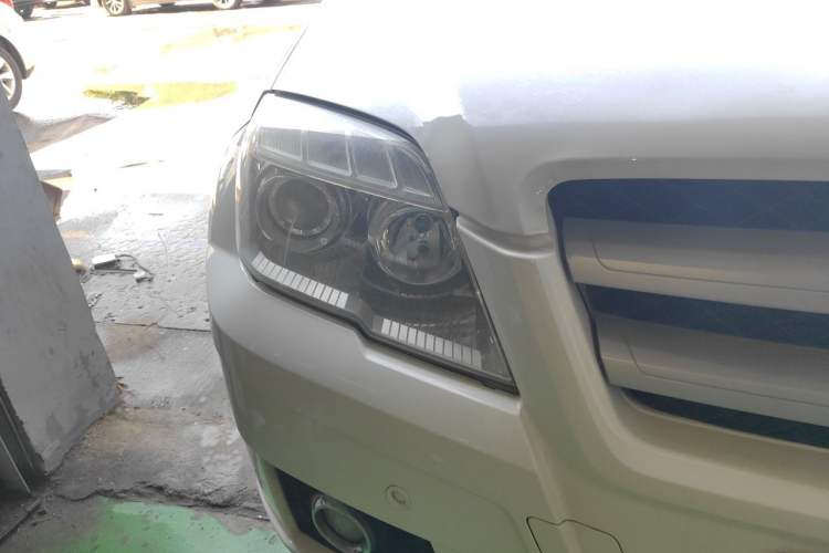 Used Mercedes-Benz GLK-Class 2011 GLK 300 4MATIC Dynamic Model Right Front Headlight