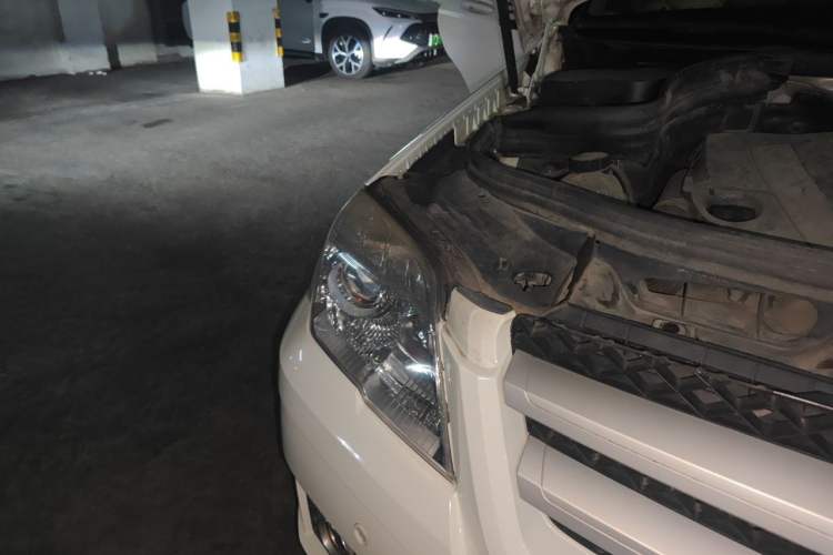 Used Mercedes-Benz GLK-Class 2011 GLK 300 4MATIC Dynamic Model Right Front Headlight