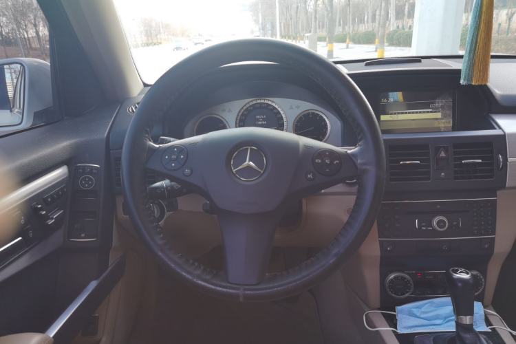 Used Mercedes-Benz GLK-Class 2011 GLK 300 4MATIC Fashion Model Steering Wheel