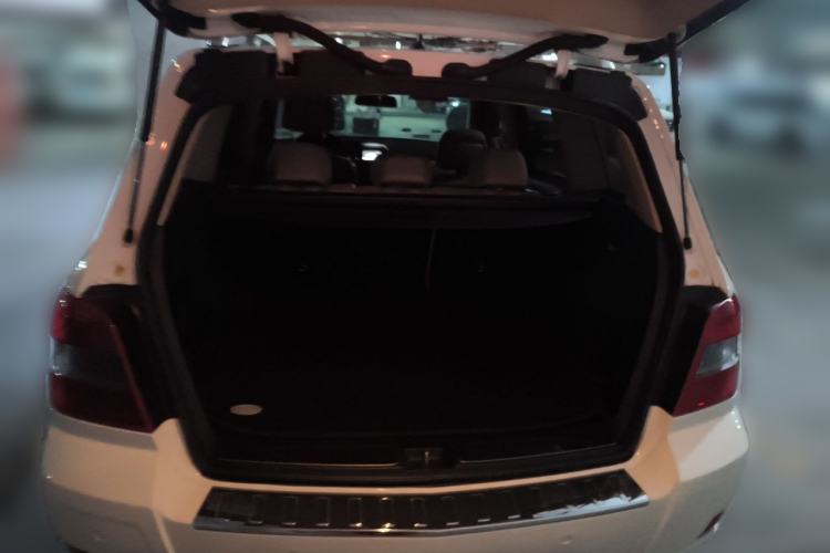Used Mercedes-Benz GLK-Class 2011 GLK 300 4MATIC Luxury Model Trunk