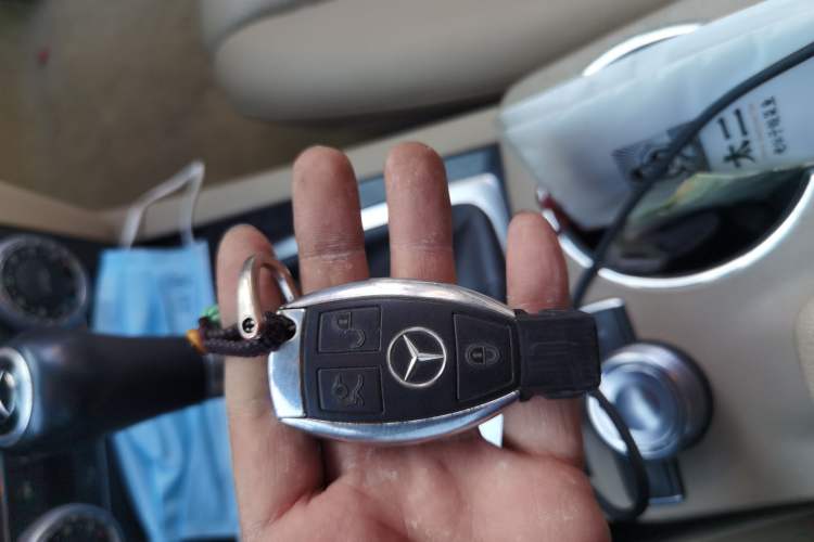 Used Mercedes-Benz GLK-Class 2011 GLK 300 4MATIC Fashion Model Vehicle Key