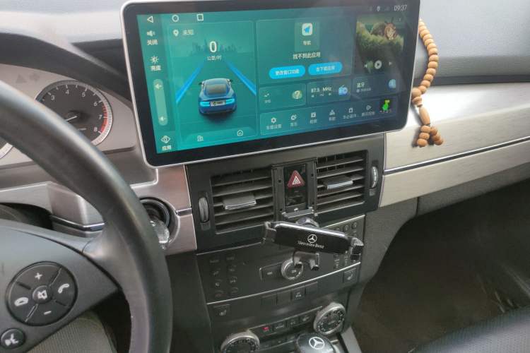 Used Mercedes-Benz GLK-Class 2012 GLK 300 4MATIC Dynamic Edition Audio And AC Panel