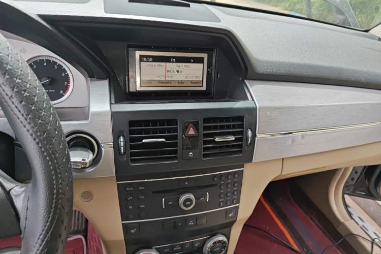 Used Mercedes-Benz GLK-Class 2012 GLK 300 4MATIC Fashion Model Audio And AC Panel