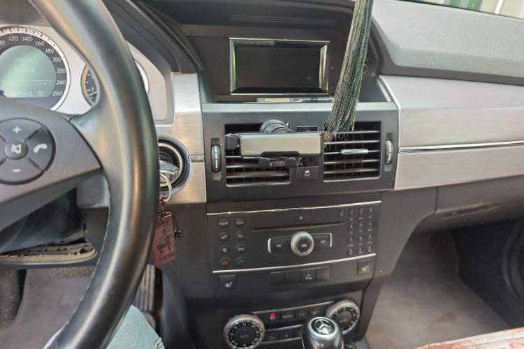 Used Mercedes-Benz GLK-Class 2012 GLK 300 4MATIC Fashion Model Audio And AC Panel