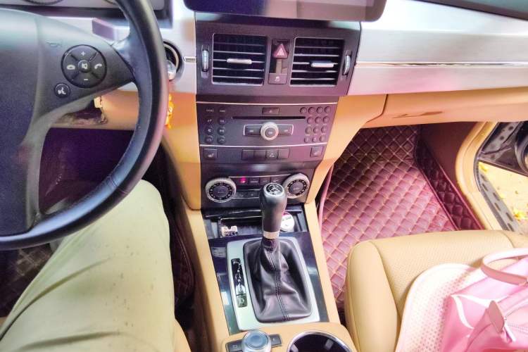 Used Mercedes-Benz GLK-Class 2012 GLK 300 4MATIC Fashion Model Audio And AC Panel
