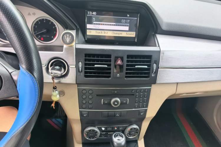Used Mercedes-Benz GLK-Class 2012 GLK 300 4MATIC Dynamic Edition Audio And AC Panel
