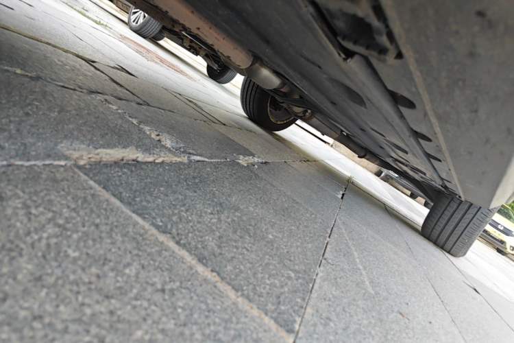 Used Mercedes-Benz GLK-Class 2012 GLK 300 4MATIC Fashion Model Chassis Front Left
