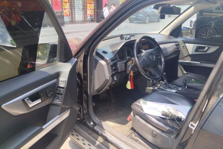 Used Mercedes-Benz GLK-Class 2012 GLK 300 4MATIC Dynamic Edition Driver Seat