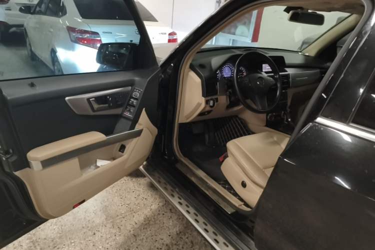 Used Mercedes-Benz GLK-Class 2012 GLK 300 4MATIC Fashion Model Driver Seat