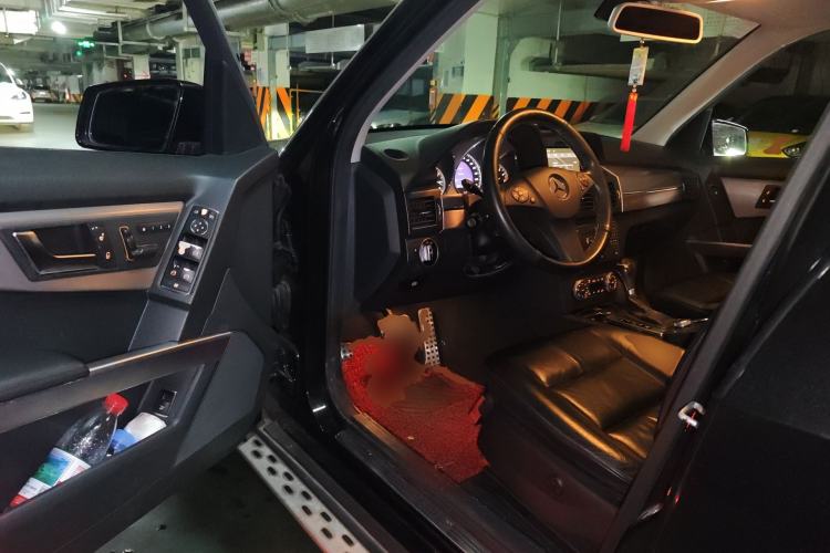 Used Mercedes-Benz GLK-Class 2012 GLK 300 4MATIC Luxury Model Driver Seat