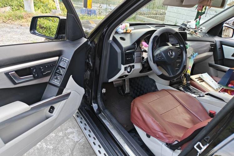 Used Mercedes-Benz GLK-Class 2012 GLK 300 4MATIC Luxury Model Driver Seat