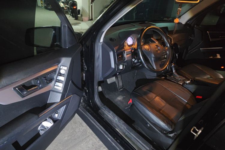 Used Mercedes-Benz GLK-Class 2012 GLK 300 4MATIC Fashion Model Driver Seat