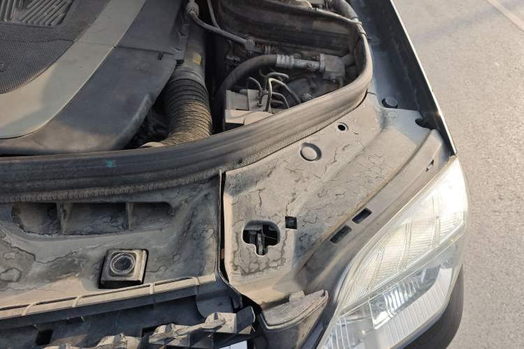 Used Mercedes-Benz GLK-Class 2012 GLK 300 4MATIC Dynamic Edition Engine Bay Left