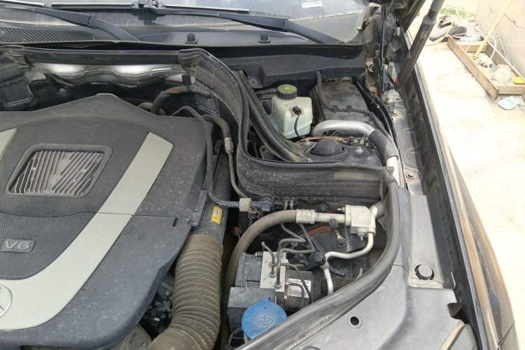 Used Mercedes-Benz GLK-Class 2012 GLK 300 4MATIC Dynamic Edition Engine Bay Left