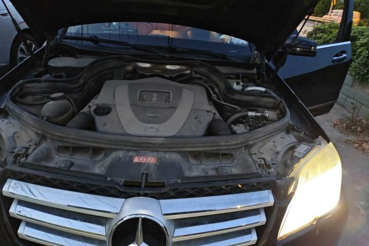 Used Mercedes-Benz GLK-Class 2012 GLK 300 4MATIC Luxury Model Engine Bay Left