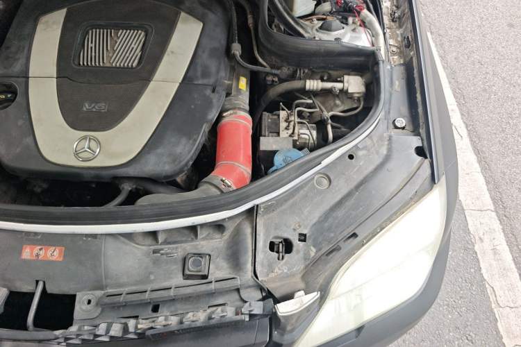 Used Mercedes-Benz GLK-Class 2012 GLK 300 4MATIC Dynamic Edition Engine Bay Left