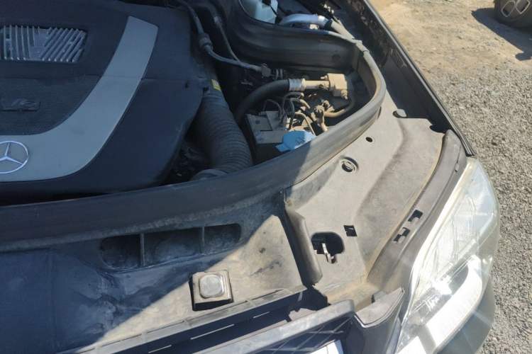 Used Mercedes-Benz GLK-Class 2012 GLK 300 4MATIC Dynamic Edition Engine Bay Left