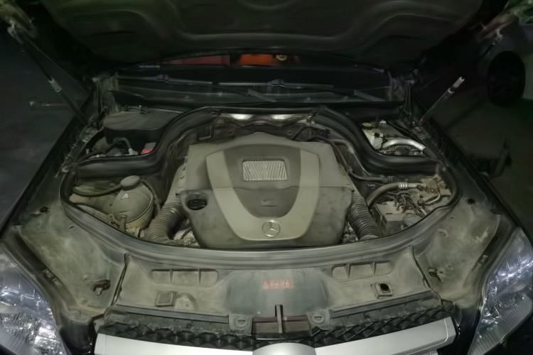 Used Mercedes-Benz GLK-Class 2012 GLK 300 4MATIC Dynamic Edition Engine Bay