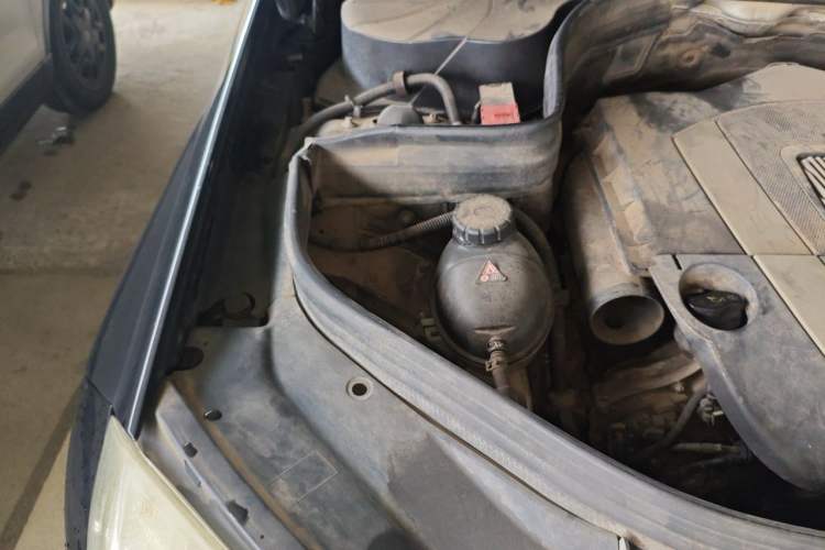 Used Mercedes-Benz GLK-Class 2012 GLK 300 4MATIC Dynamic Edition Engine Bay Right