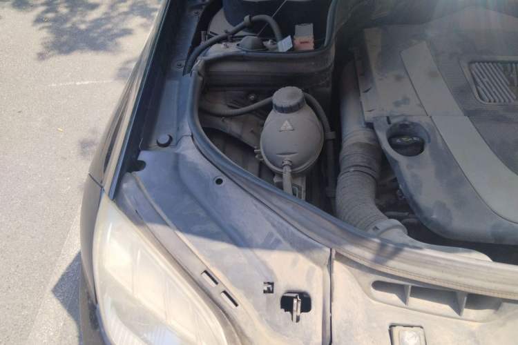 Used Mercedes-Benz GLK-Class 2012 GLK 300 4MATIC Dynamic Edition Engine Bay Right
