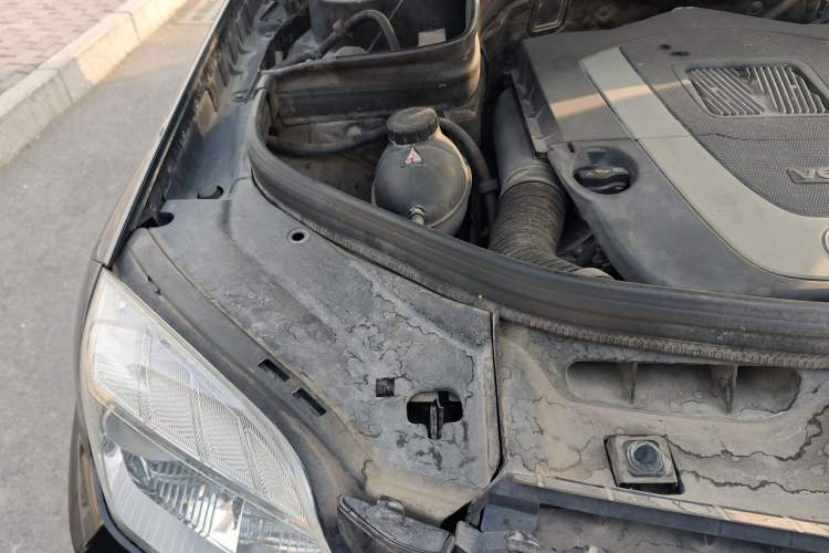 Used Mercedes-Benz GLK-Class 2012 GLK 300 4MATIC Dynamic Edition Engine Bay Right