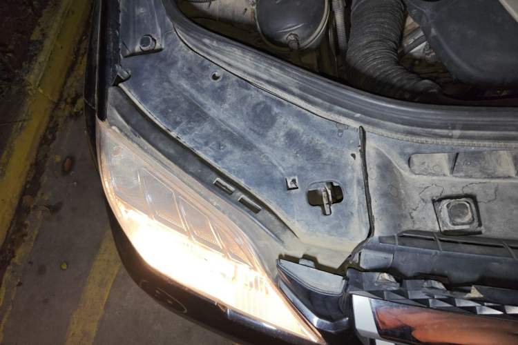Used Mercedes-Benz GLK-Class 2012 GLK 300 4MATIC Dynamic Edition Engine Bay Right