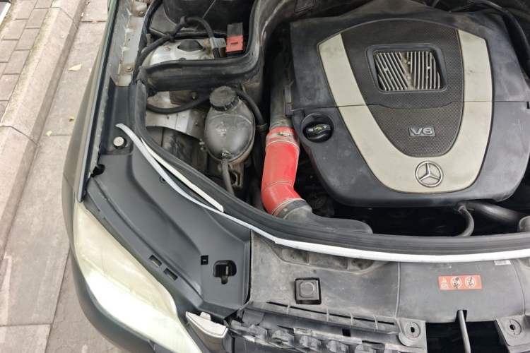 Used Mercedes-Benz GLK-Class 2012 GLK 300 4MATIC Dynamic Edition Engine Bay Right