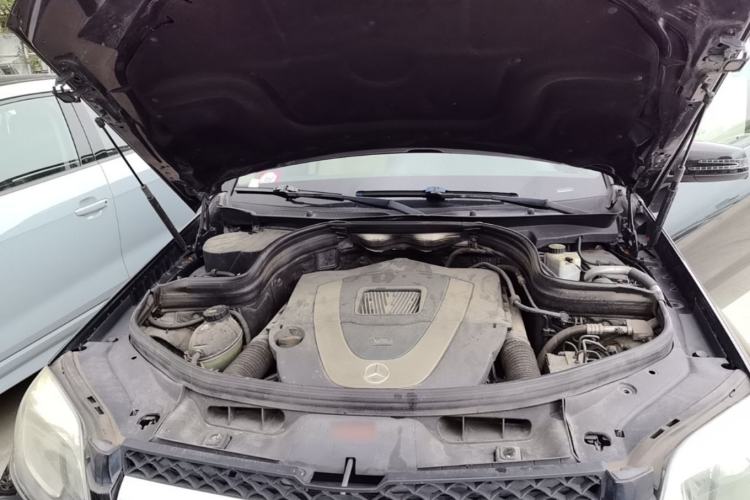 Used Mercedes-Benz GLK-Class 2012 GLK 300 4MATIC Dynamic Edition Engine Bay