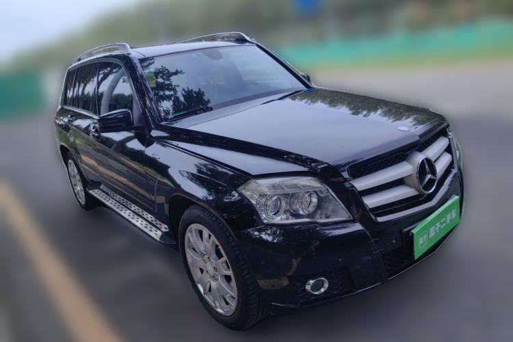 Used Mercedes-Benz GLK-Class 2012 GLK 300 4MATIC Fashion Model Front Right 45 Deg