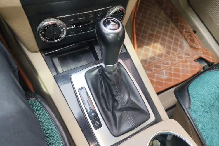 Used Mercedes-Benz GLK-Class 2012 GLK 300 4MATIC Fashion Model Gear Lever
