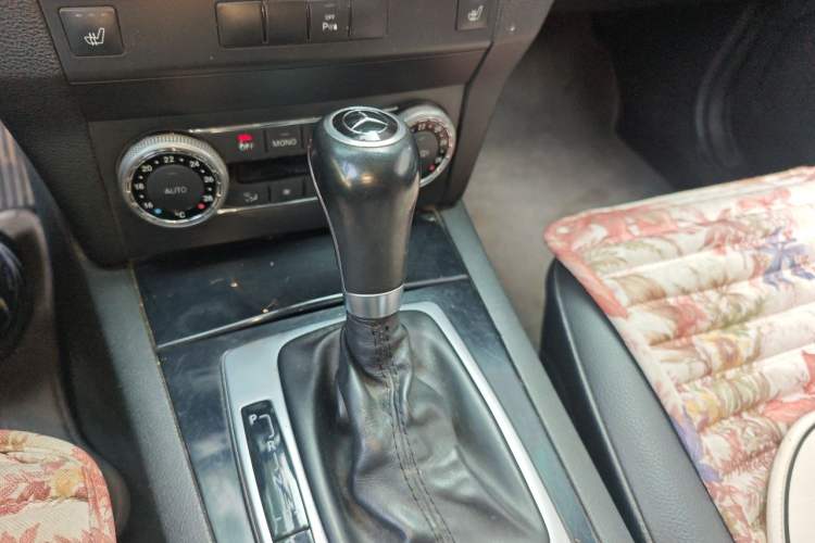 Used Mercedes-Benz GLK-Class 2012 GLK 300 4MATIC Fashion Model Gear Lever