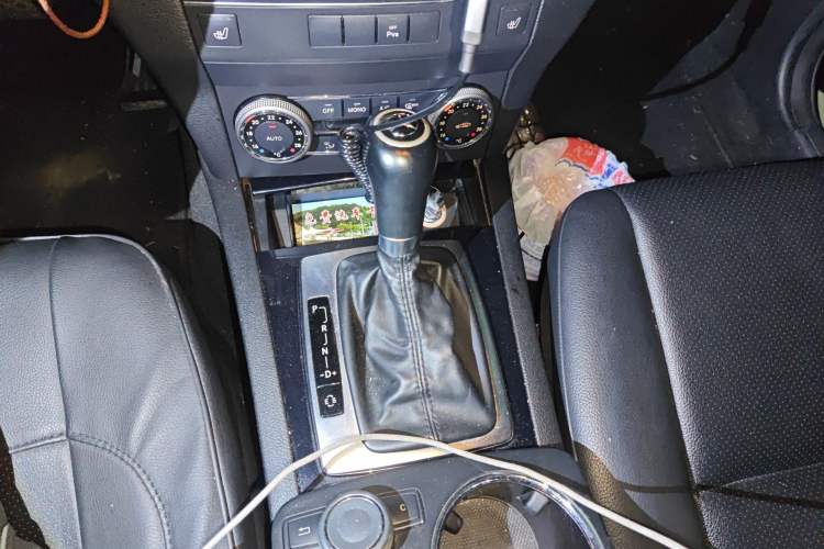 Used Mercedes-Benz GLK-Class 2012 GLK 300 4MATIC Fashion Model Gear Lever