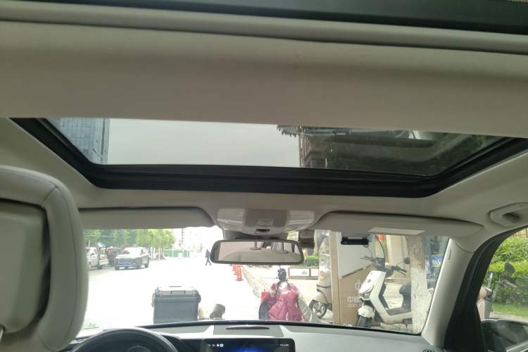 Used Mercedes-Benz GLK-Class 2012 GLK 300 4MATIC Fashion Model Headliner