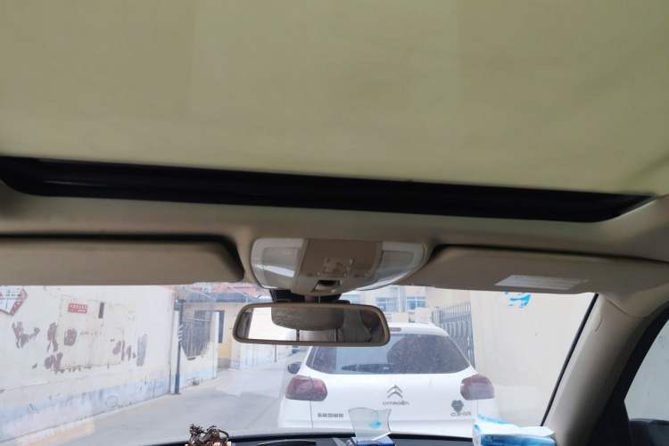 Used Mercedes-Benz GLK-Class 2012 GLK 300 4MATIC Fashion Model Headliner