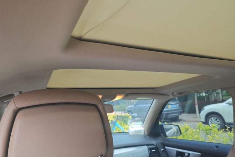 Used Mercedes-Benz GLK-Class 2012 GLK 300 4MATIC Fashion Model Headliner