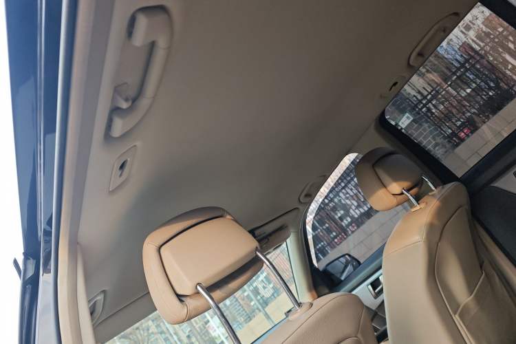 Used Mercedes-Benz GLK-Class 2012 GLK 300 4MATIC Dynamic Edition Headliner