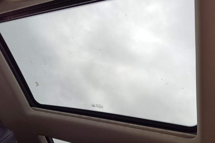 Used Mercedes-Benz GLK-Class 2012 GLK 300 4MATIC Luxury Model Headliner