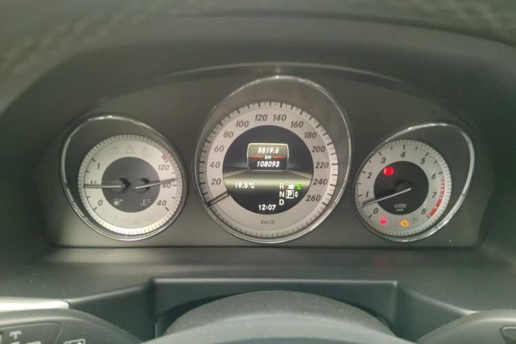 Used Mercedes-Benz GLK-Class 2012 GLK 300 4MATIC Fashion Model Instrument Cluster