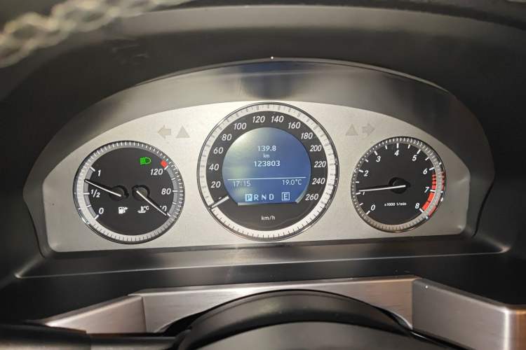 Used Mercedes-Benz GLK-Class 2012 GLK 300 4MATIC Fashion Model Instrument Cluster
