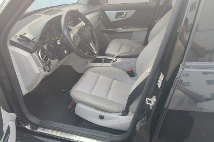 Used Mercedes-Benz GLK-Class 2012 GLK 300 4MATIC Dynamic Edition Left Front Seat