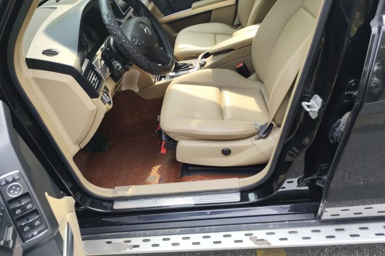 Used Mercedes-Benz GLK-Class 2012 GLK 300 4MATIC Fashion Model Left Front Seat