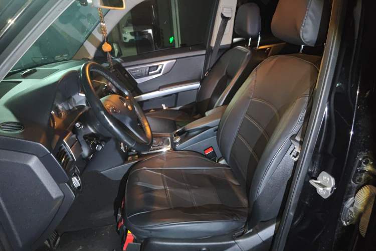 Used Mercedes-Benz GLK-Class 2012 GLK 300 4MATIC Fashion Model Left Front Seat