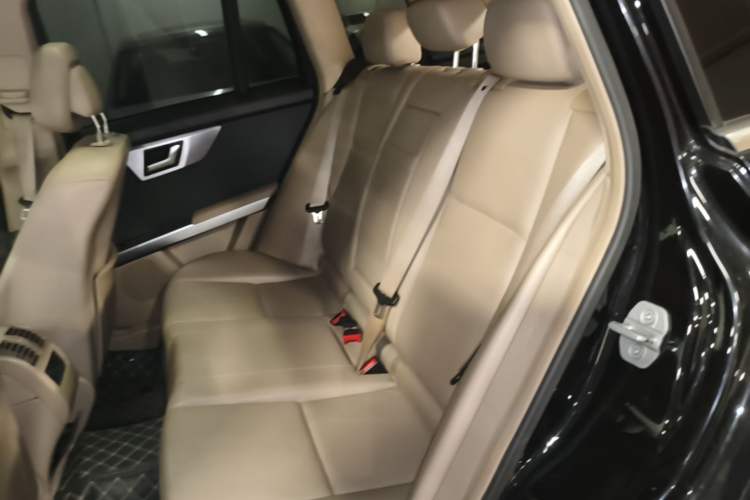 Used Mercedes-Benz GLK-Class 2012 GLK 300 4MATIC Fashion Model Left Rear Seat