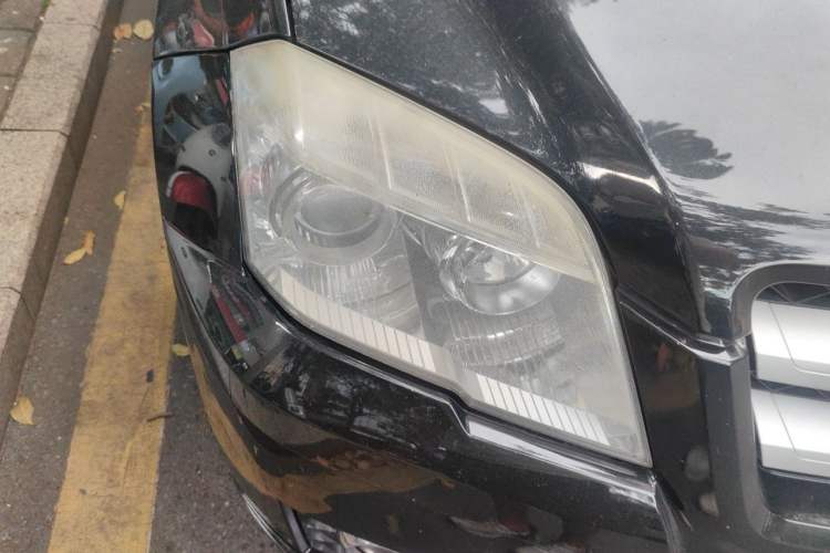 Used Mercedes-Benz GLK-Class 2012 GLK 300 4MATIC Fashion Model Right Front Headlight